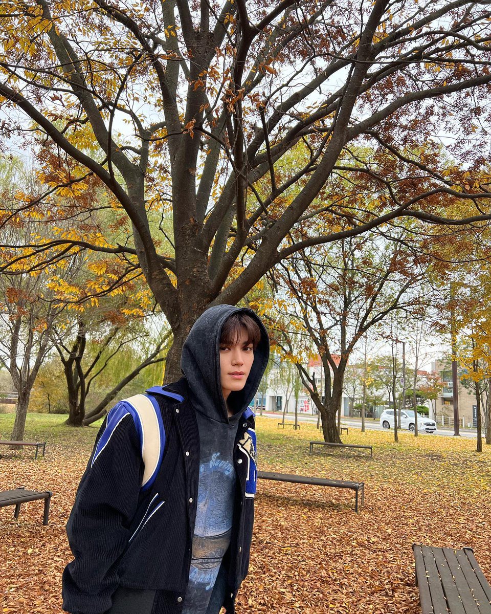 TY_LOV2's tweet photo. 이 날 얼굴 착장 다ㅏㅏㅏ 너무 사랑함 https://t.co/la9qhjpWO0