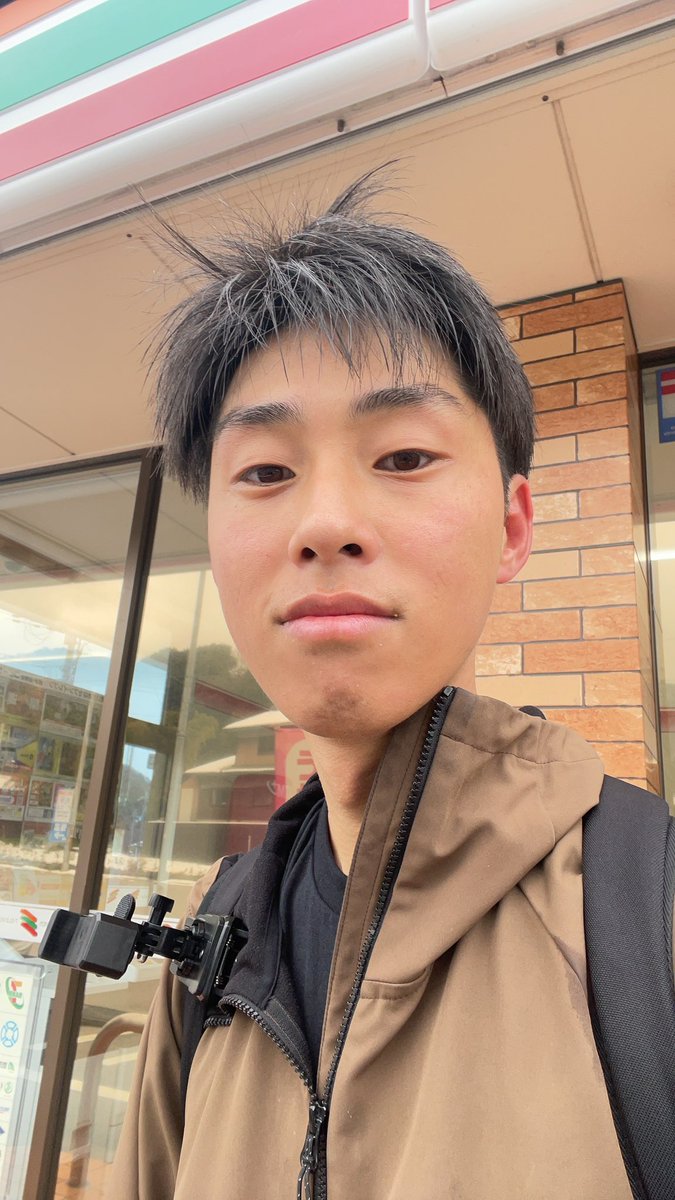 100円娯楽(税抜) tweet media
