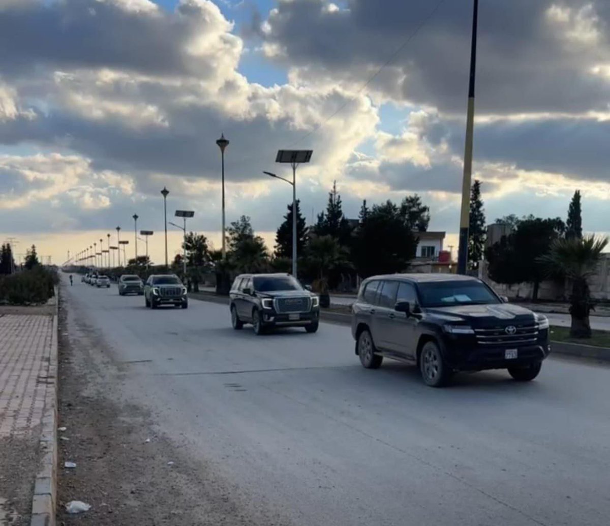 atr_elsham's tweet photo. وصول قائد الأمن الداخلي لمحافظة الحسكة العميد " مروان العلي " لمطار القامشلي الدولي لبدء إجراءات تسلمه وتشغيله. https://t.co/KwirPeLlT9