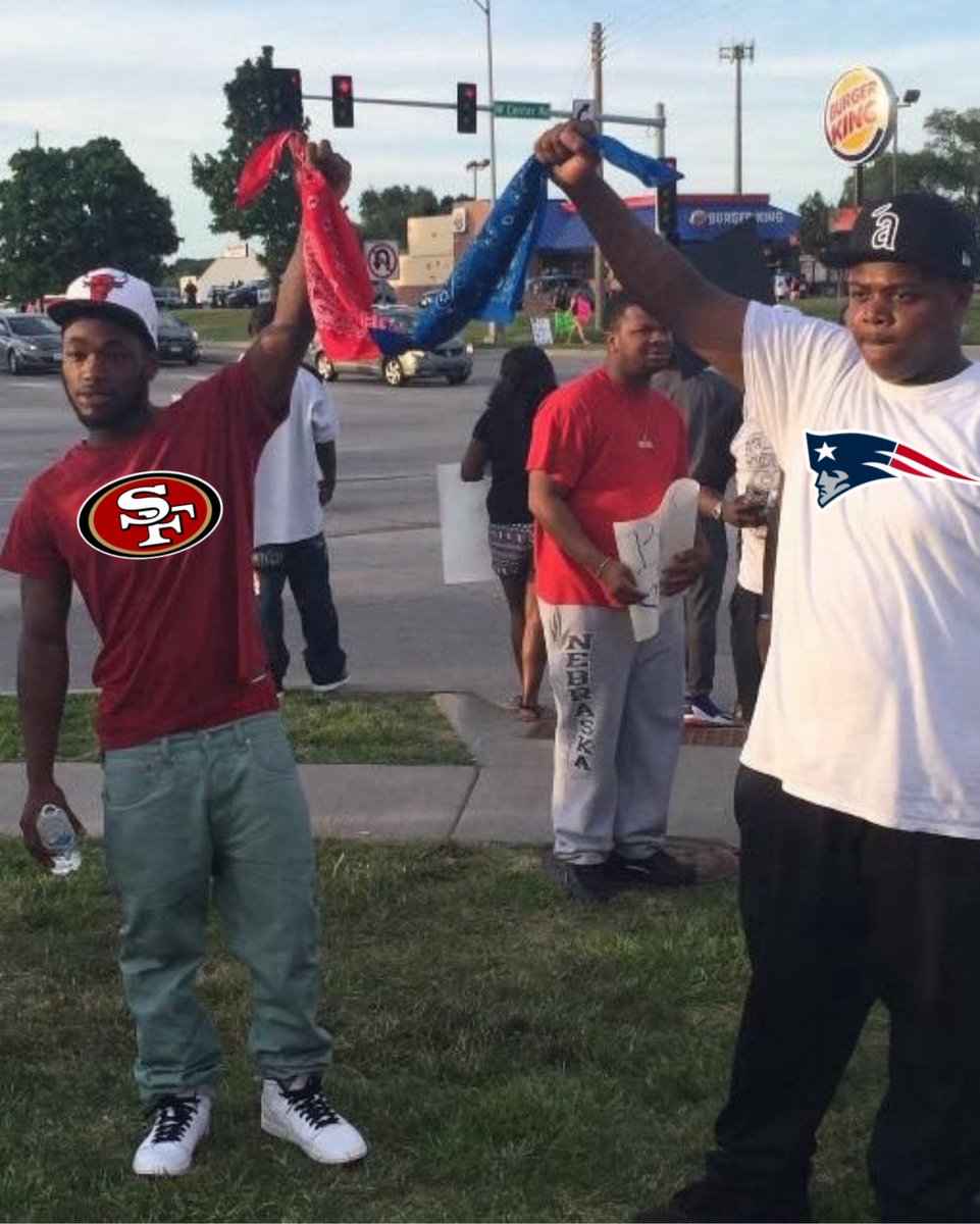 Patriots and 49ers fans coming together tonight rooting for the Seahawks to lose in the Super Bowl 💀