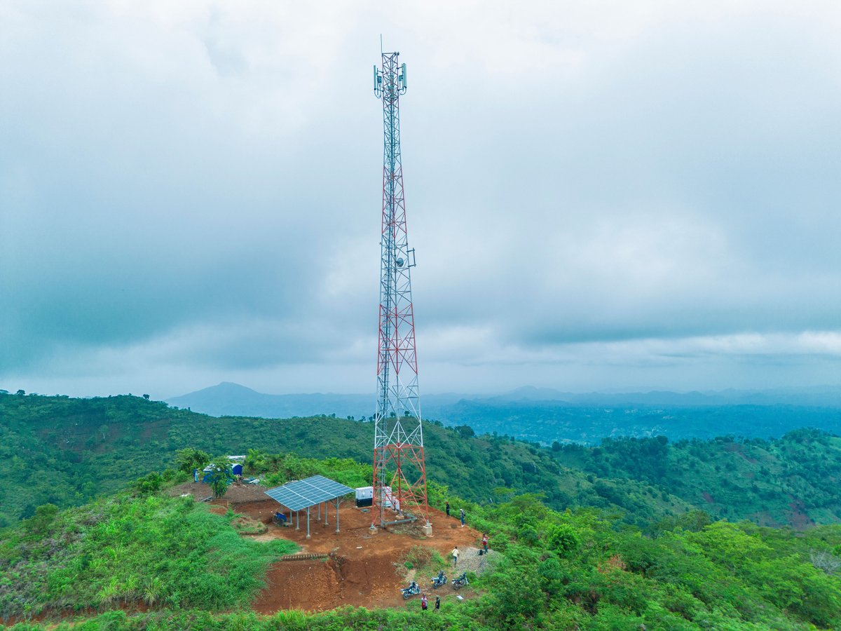 airtel_tanzania's tweet photo. Airtel tupo KILA KONA! Wiki hii tumewasha mnara mpya wa mawasiliano unaotumia nishati safi katika Kijiji cha Amini, kata ya Kinole, Morogoro.
#AirtelTanzania #Tumewasha #TupoKilaKona
#Morogoro https://t.co/JPtVe8R0C0
