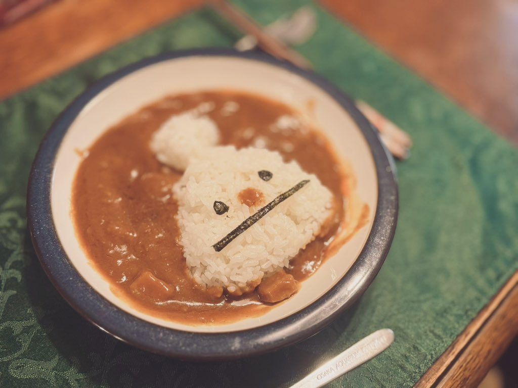 今日はお母さんがノンノンカレー作ってくれました。
本当に可愛くて永久保存したかった…