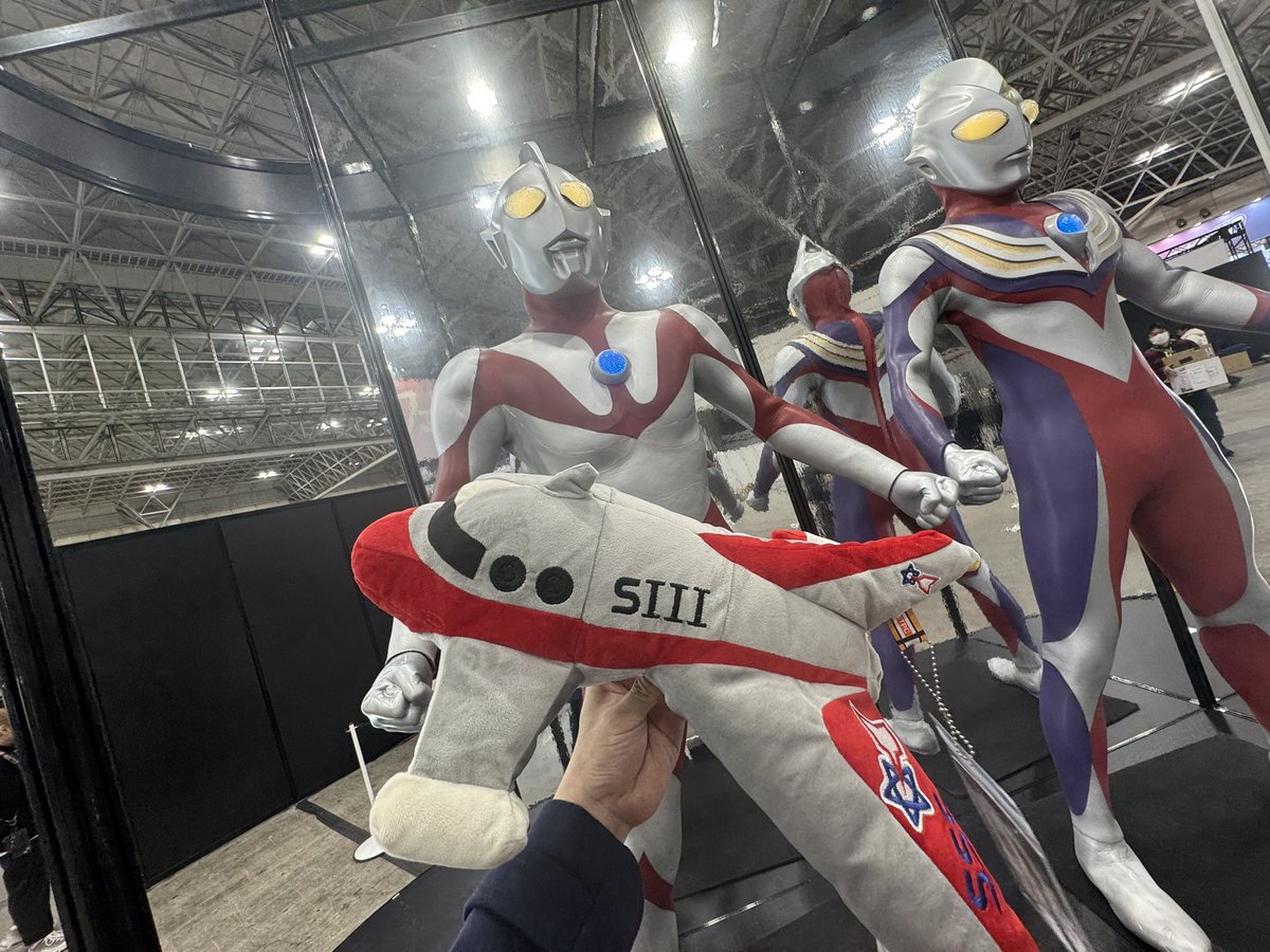 二つのディーラーに跨いて、人手は超不足なんので、大変疲れたました