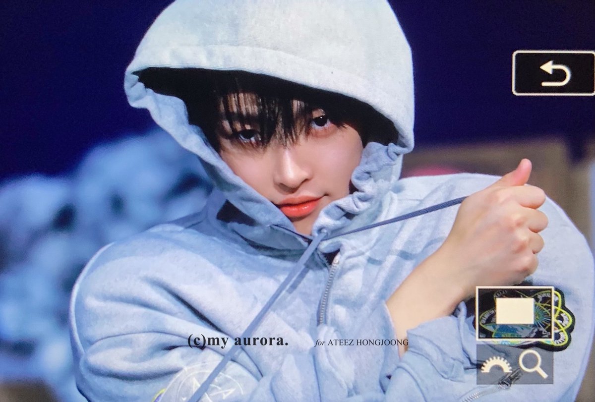 myaurora1107's tweet photo. 260208 잘자 사랑해💖
#홍중 #HONGJOONG #에이티즈 #ATEEZ https://t.co/DWO4FcN240