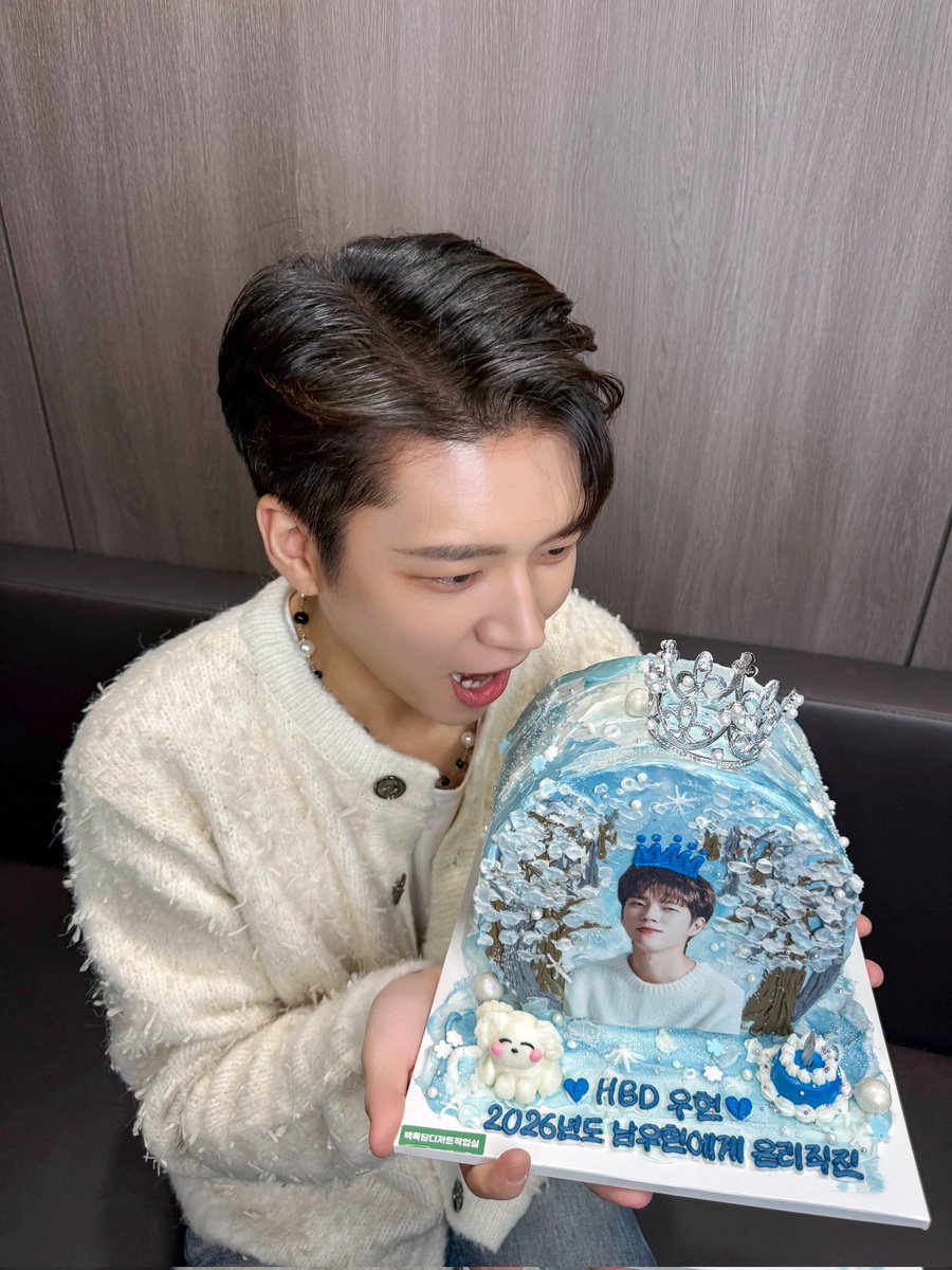 NWH_officialtwt's tweet image. [📸]

2026.02.08
@ HAPPY WOOHYUN DAY

인스피릿&amp;amp;새싹과 잊지 못할 달콤했던 생일!
마무리 장식 요정이 찾아왔어요➿️👼

⠀⠀⠀⠀⠀⠀｡ﾟﾟ･｡･ﾟﾟ,
⠀⊂⊃ ⠀   ﾟ 𝐇𝐁𝐃 ｡ﾟ⠀⊂⊃
⠀∧_∧⠀⠀ ⠀ﾟ･｡･ﾟ⠀⠀∧_∧
(⁎◕  ̫ ◕ )ββ⠀⊂⊃⠀⠀(⁎◕  ̫ ◕ )ββ
⊂⊂＿＿⊃⠀∧_∧…