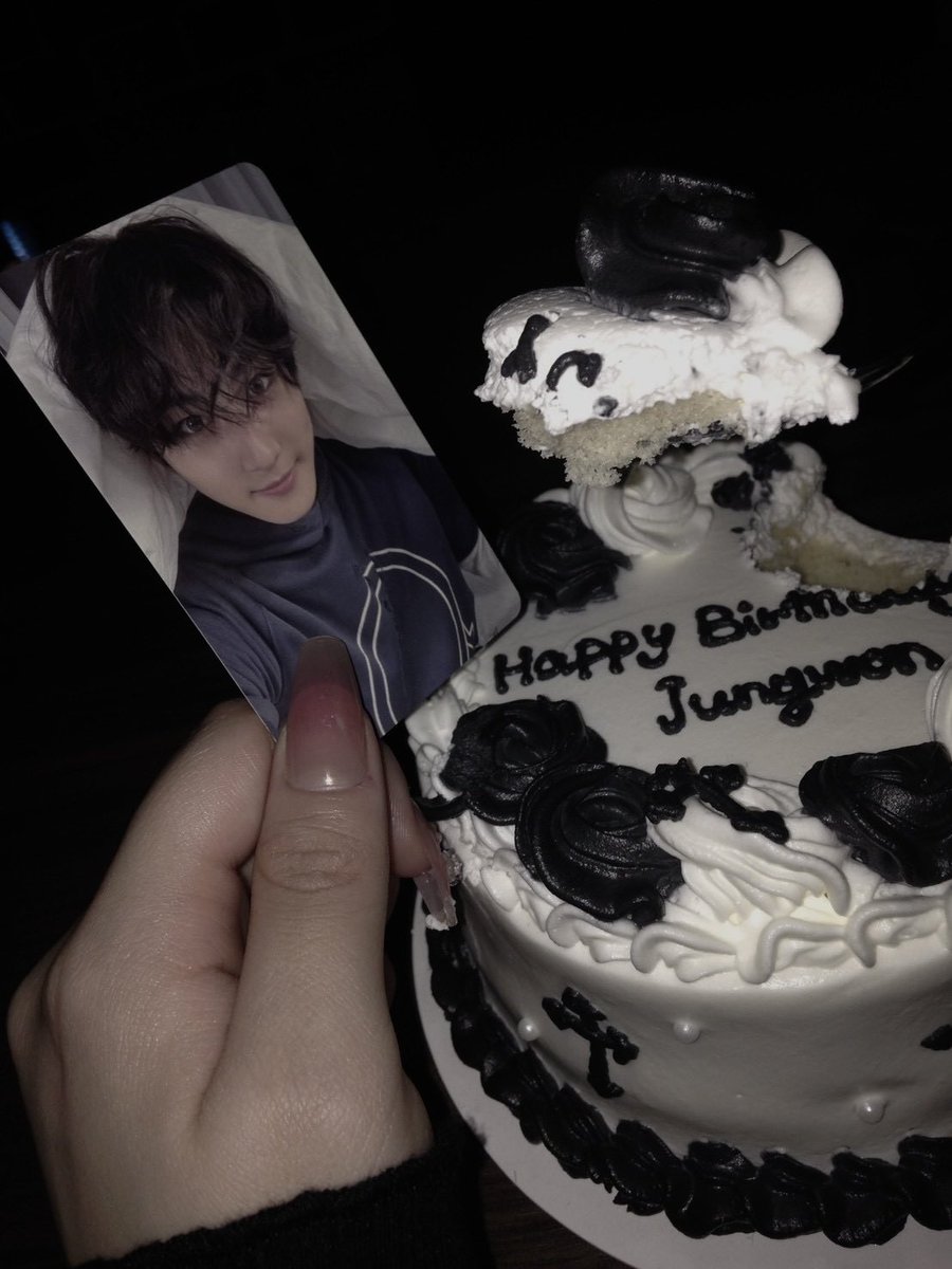 미유︎︎⟡.· tweet media