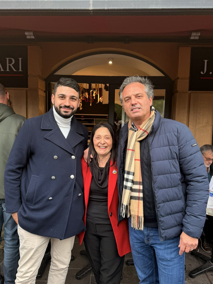 AlexSaradjian's tweet photo. Magnifique concours de ganses organisé par Muriel Vitetti, présidente de l’association Culture 06 hier avec la présence d’@eciotti et @BernardChaix 

C’était l’occasion de se plonger dans la culture Nissart 😋

Vive la culture et l’identité Niçoise 🦅 #issanissa #ganses #nissart https://t.co/7iIB9Qrhzm