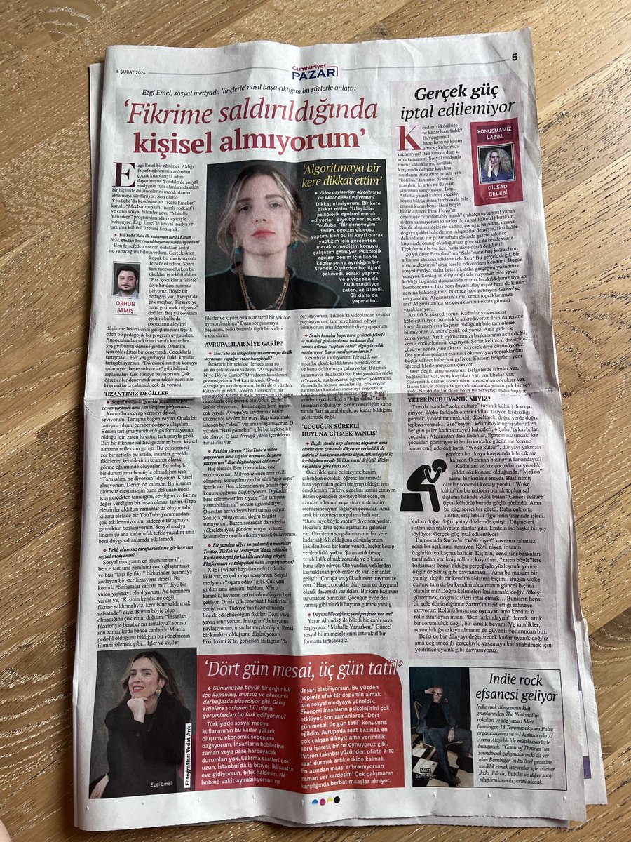 Benim önlenemez yükseliş seviyesi şaka mı? 🧿

Kendimi rahatça ve özgürce ifade ettiğim bu keyifli röportaj için <a href="/CumhuriyetPazar/">Cumhuriyet Pazar</a> a , <a href="/orhunatmis/">Orhun Atmış</a> a ve <a href="/mr_ulk/">Deniz Ülkütekin</a> ‘e sonsuz teşekkürler! 💫

cumhuriyet.com.tr/cumhuriyet-paz…