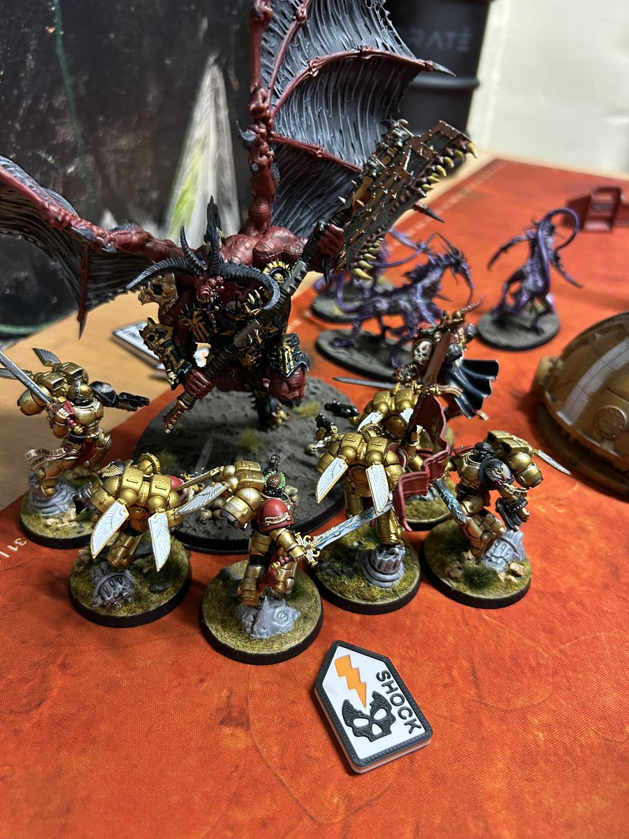 averagepaints tweet media