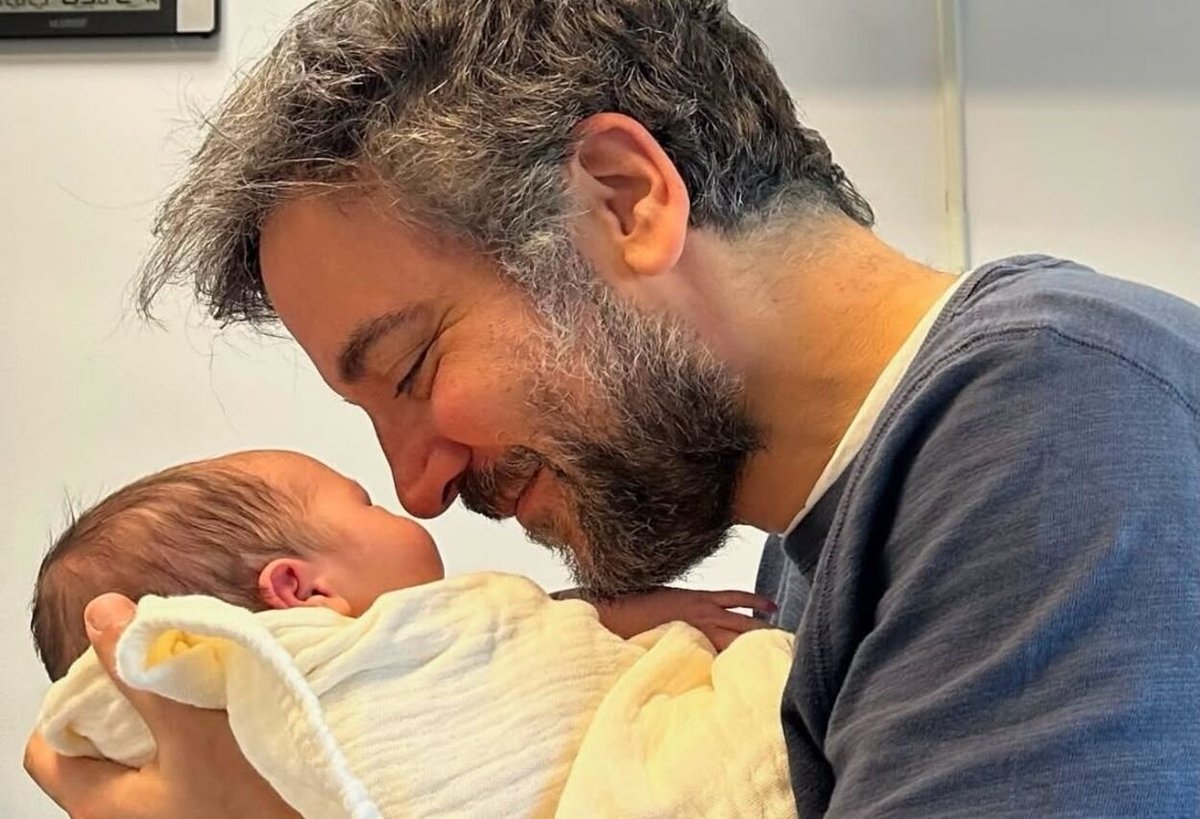 Josh Radnor è diventato papà: Una gioia totale, sono grato voto10.it/serie-tv/josh-…