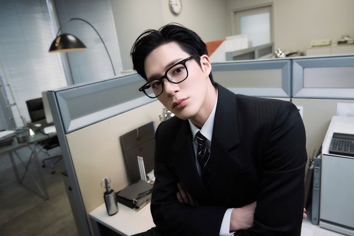 DAY #JENO 

NCT JNJM 【BOTH SIDES - The 1st Mini Album】
➫ 2026.02.23 6PM (KST)

💿 Pre-order
NCTJNJM.lnk.to/BOTHSIDES

#NCTJNJM #BOTHSIDES
#NCTJNJM_BOTHSIDES