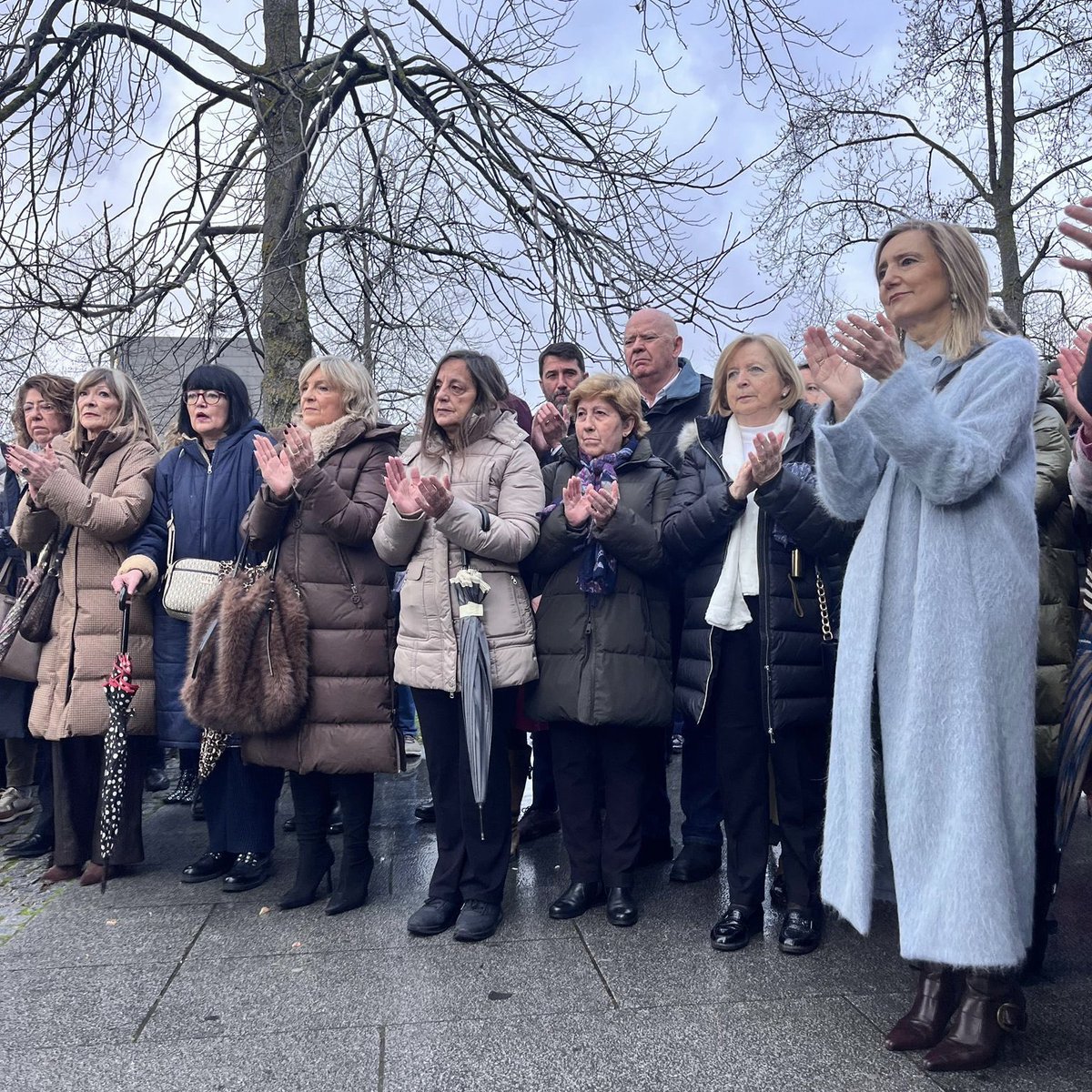 upn_navarra's tweet image. ⚫️ Hoy en Pamplona, Tudela, Estella, Sangüesa y Leiza.

Como cada año, UPN en el homenaje a las víctimas de ETA. Nunca las olvidaremos.

#Verdad #Memoria #Dignidad #Justicia
Frente al blanqueamiento del terrorismo, dignidad y reconocimiento.
