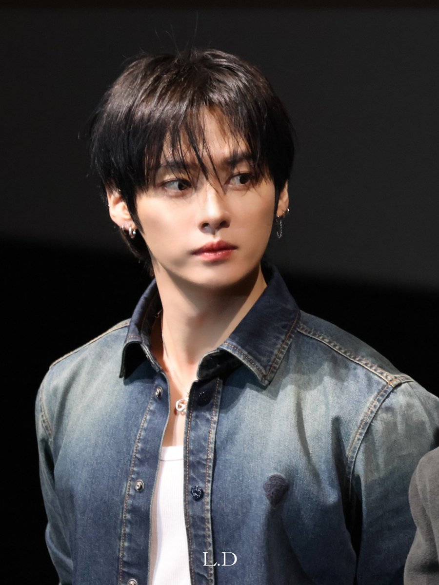 260208 CGV 무대인사
존재가 플러팅

#Leeknow #리노 
#Straykids #스트레이키즈