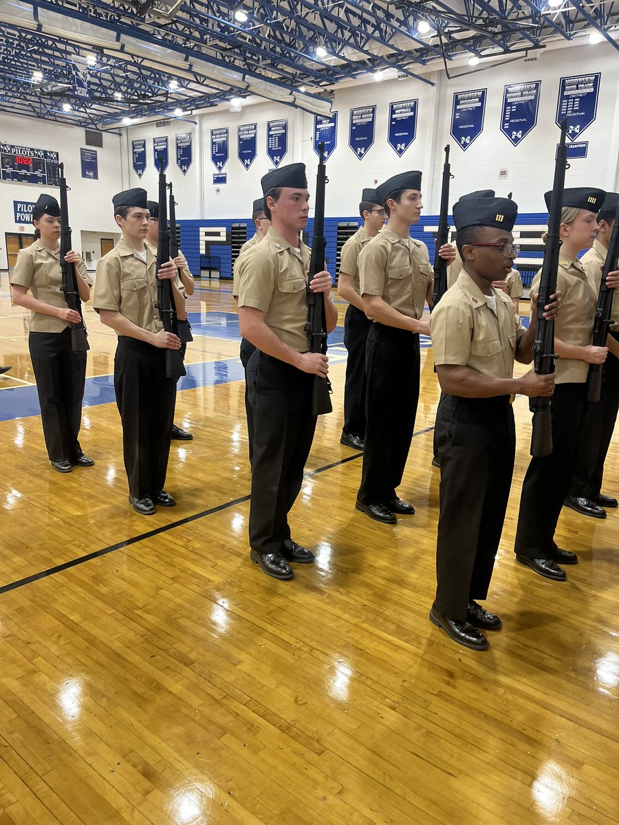 FCHS Student Activities tweet media