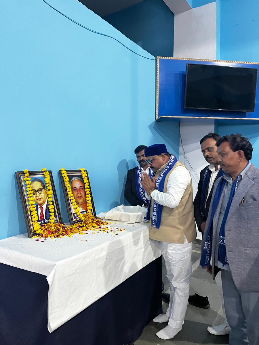 Shailendralk's tweet photo. आज दिनांक 08/02/2026 को लखनऊ मण्डल की मण्डल स्तरीय अतिमहत्वपूर्ण बैठक करते हुए। https://t.co/IgxvGPjeP5