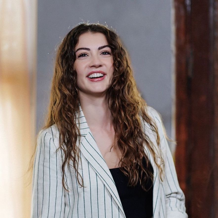 بورجو أوزبيرك وتصريحها حول الكاريزما والجمال