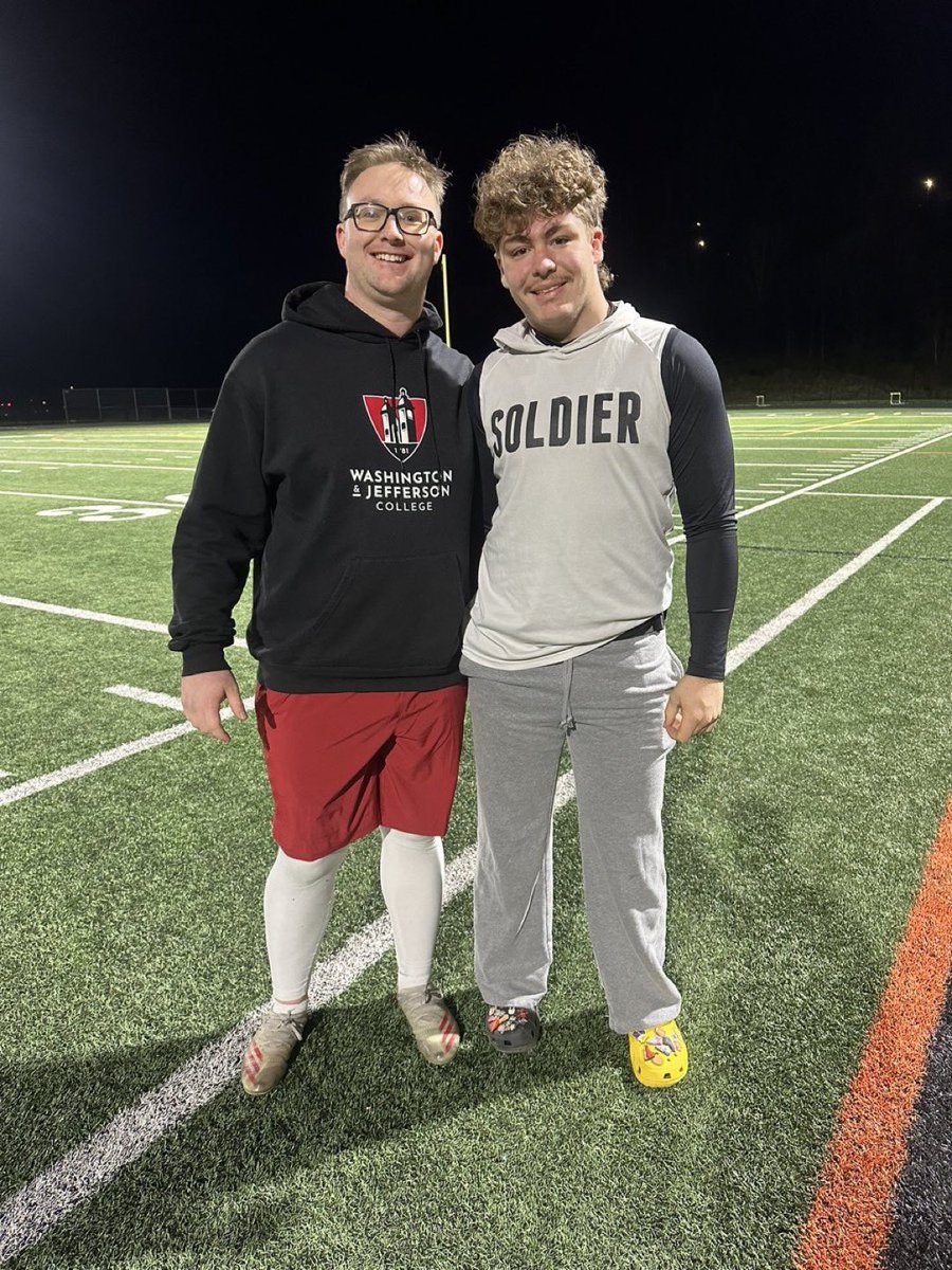 NathanKuhnLS's tweet image. Wanted to thank @Napalm_Kicking for all the hardwork he puts in to help us specialist. Can’t wait to get some work in and see what the future brings. #Longsnappers #Kickers #Specialist #Hardwork