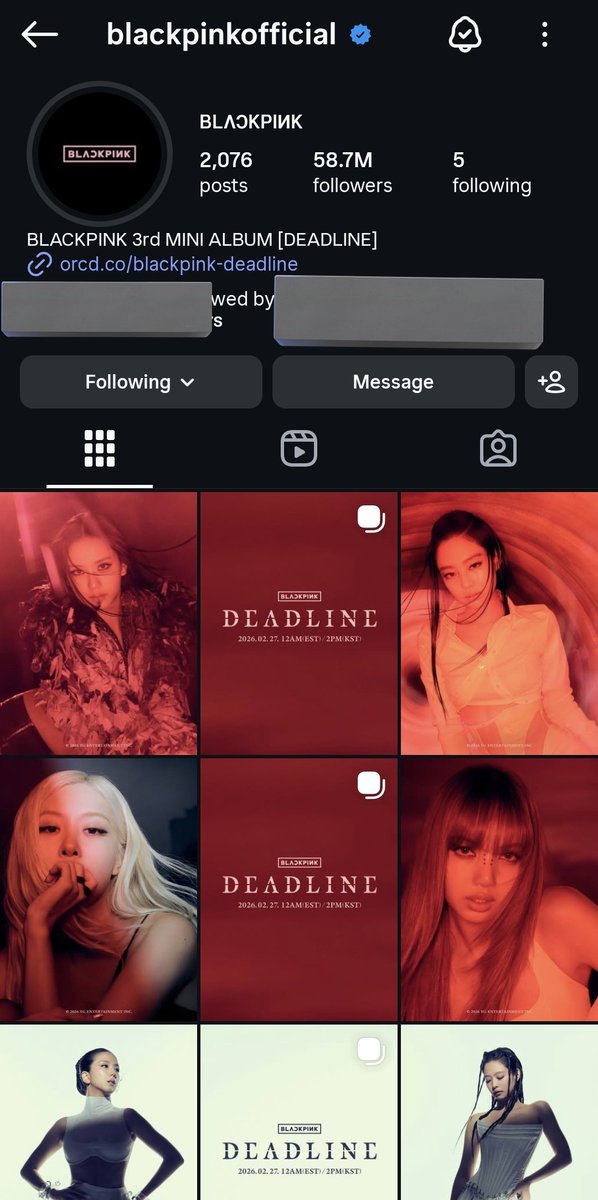 blackpink's insta feed looks like this once every 84 years so you should consider yourself lucky if you're witnessing it in real time 😭😭😭