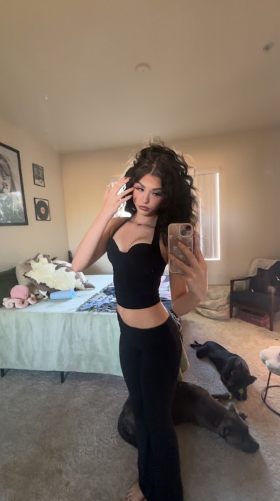 Lolareyverse's tweet photo. Am I crush worthy? 🫣 https://t.co/lcTSKw0MiR