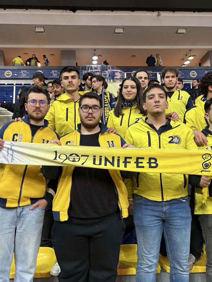 UFBDumlupinar's tweet photo. DİLİMDE ŞARKILARIN GÜNDÜZ GECE 
MS | Fenerbahçe Beko 79 - 77 Galatasaray https://t.co/Tx3Fg4qlR9