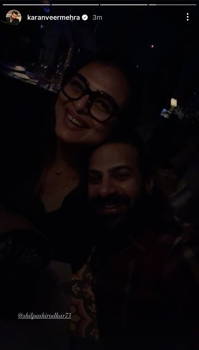 KVMFanmily's tweet photo. Karan with his Shippaaama'am 🫶

#KaranVeerMehra #KaranVeerMehra𓃵 #KVMFanmily #KVMNation @KaranVeerMehra https://t.co/qwY0mCoduW