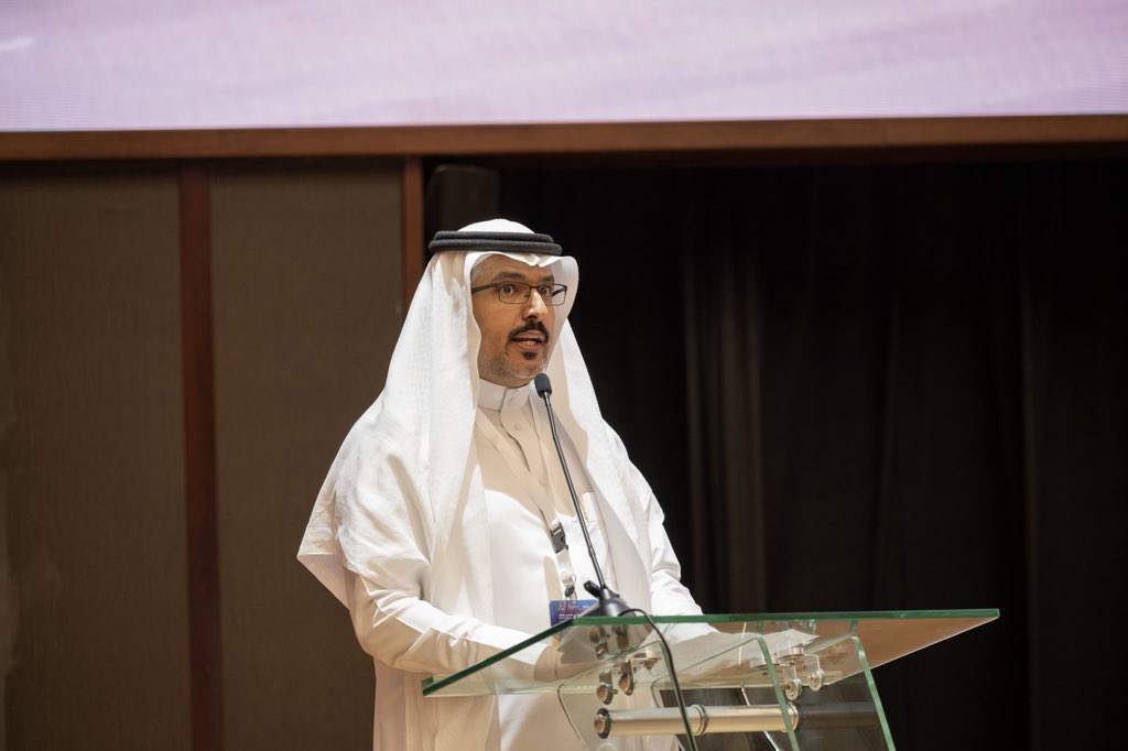 من جانبه، أوضح رئيس الجمعية السعودية للتعليم الطبي، د.حسن الزهراني، أن المنتدى يهدف إلى توفير منصة لتبادل المعرفة والخبرات في مجال المهن الصحية، ويأتي ضمن جهود الجمعية لمواكبة أحدث الممارسات والتطورات العلمية في هذا المجال.
