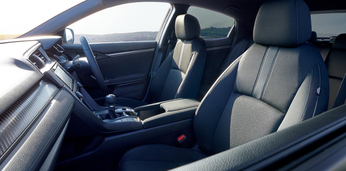 【歴代ホンダ車 2010年代】
☆シビック ハッチバック '17☆
2017年9月、新型シビックシリーズ、10代目「シビック」誕生!!
スポーティーさを際立たせたハッチバック
水冷直列4気筒DOHCエンジン、排気量1,496cc
最高出力182ps/5,500rpm、最大トルク24.5kgf・m/1,900-5,000rpm