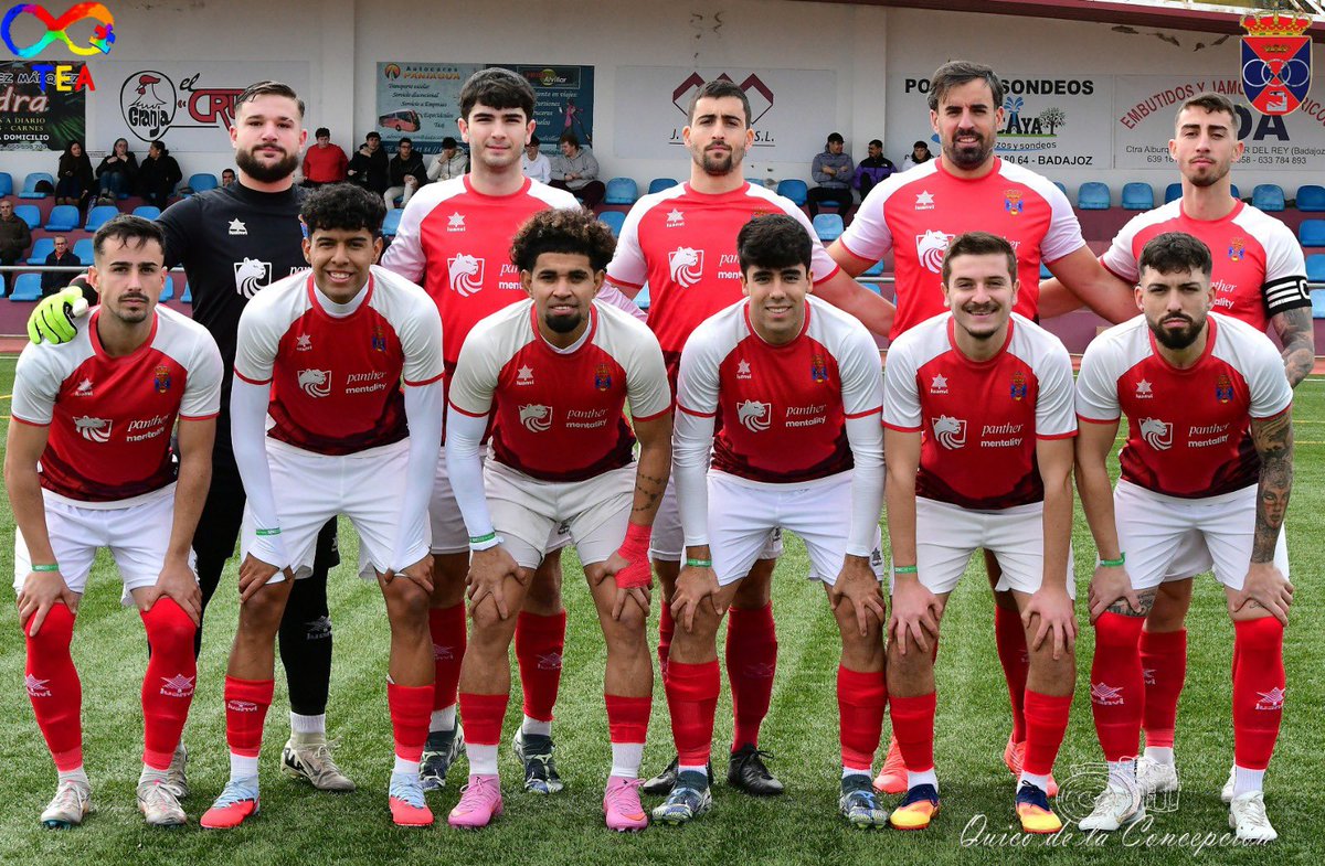 🏁 Final del partido

A.D Villar del Rey 1️⃣-1️⃣ C.D Valdelacalzada 

⚽️ Ferre

Partido muy igualado, con ocasiones claras para llevarnos la victoria. Lo intentamos hasta el final, pero esta vez no pudo ser.