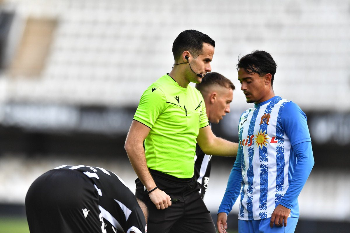 | 𝐋𝐚𝐬 𝐦𝐢𝐜𝐫𝐨𝐜𝐫𝐨́𝐧𝐢𝐜𝐚𝐬 𝐝𝐞𝐥 𝐩𝐫𝐢𝐦𝐞𝐫 𝐞𝐪𝐮𝐢𝐩𝐨 | ✍🏻

Cartagena 1 - 1 Águilas

📰 Partidillo de entrenamiento en cuatro partes en el Cartagonova, ante la suspensión de la jornada. Javi Soto, autor del gol blanquiazul.

#𝗖𝗮𝗺𝗶𝗻𝗲𝗺𝗼𝘀𝗝𝘂𝗻𝘁𝗼𝘀 🤝🏻 💙🤍