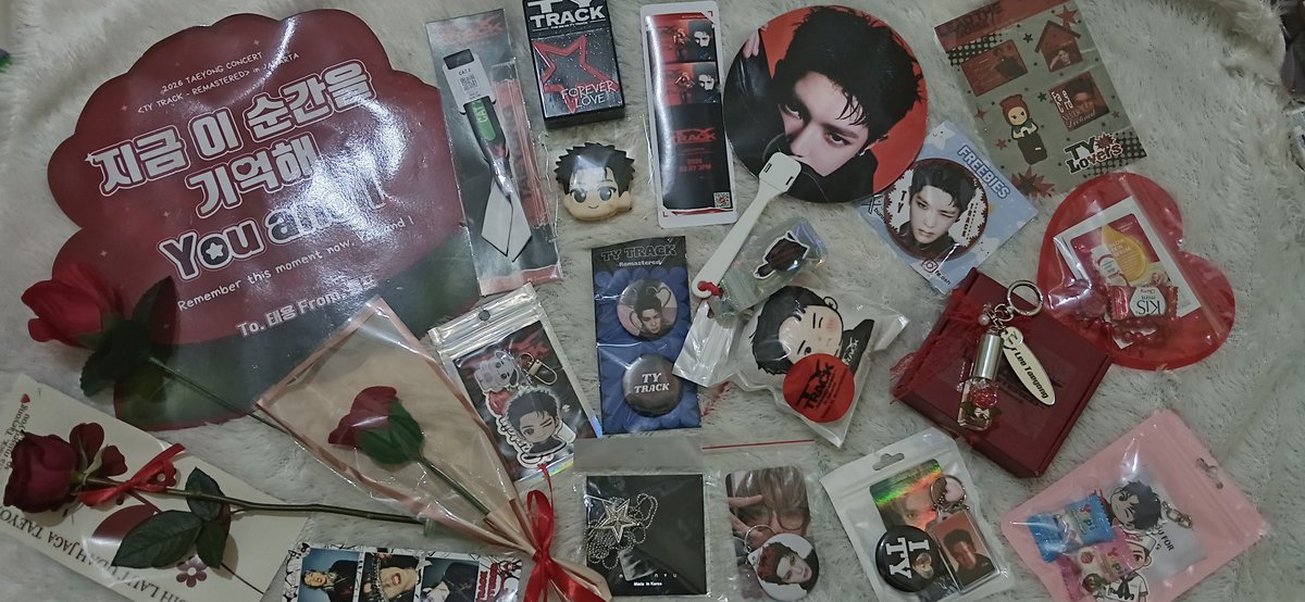 Terima kasih untuk freebiesnya 🥹❤️
<a href="/tiyayeyoo/">࣪ ִֶָ☾.</a> ❤️❤️❤️
<a href="/luvonthefloorx/">𝑻𝑨𝑵</a> <a href="/tyongie07/">nad🍙🥁</a> <a href="/bunnymyeonhoney/">feb</a> <a href="/RAHadinata1/">R.A Hadinata</a> <a href="/VentyMeida/">Venty Meida T</a> <a href="/RaniGiza/">Rani Giza 🍑</a> <a href="/nocturnal_ty/">𝖄𝖔𝖓𝖌𝖌𝖆𝖗𝖎</a>
Aku gajadi nyari/bagiin freebies karena takut dikerubung 😭 jadi cuma bagiin ke moots, yg kasih freebies duluan, sama yg diselahku 😭