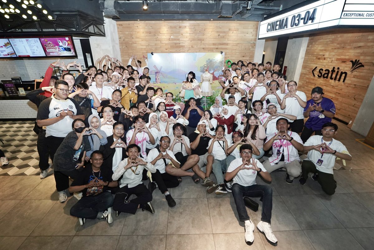 A_FionyJKT48's tweet image. Terima kasih banyak untuk perayaan ulang tahunku yang ke-24! 🎂✨
Senang sekali hari ini dikelilingi banyak orang baik 🥹
Terima kasih untuk show theater, birthday 2-shot, dan juga project ulang tahun yang sangat menggemaskan 🤏🏻💛

Hari ini hatiku benar-benar merasa hangat karena…