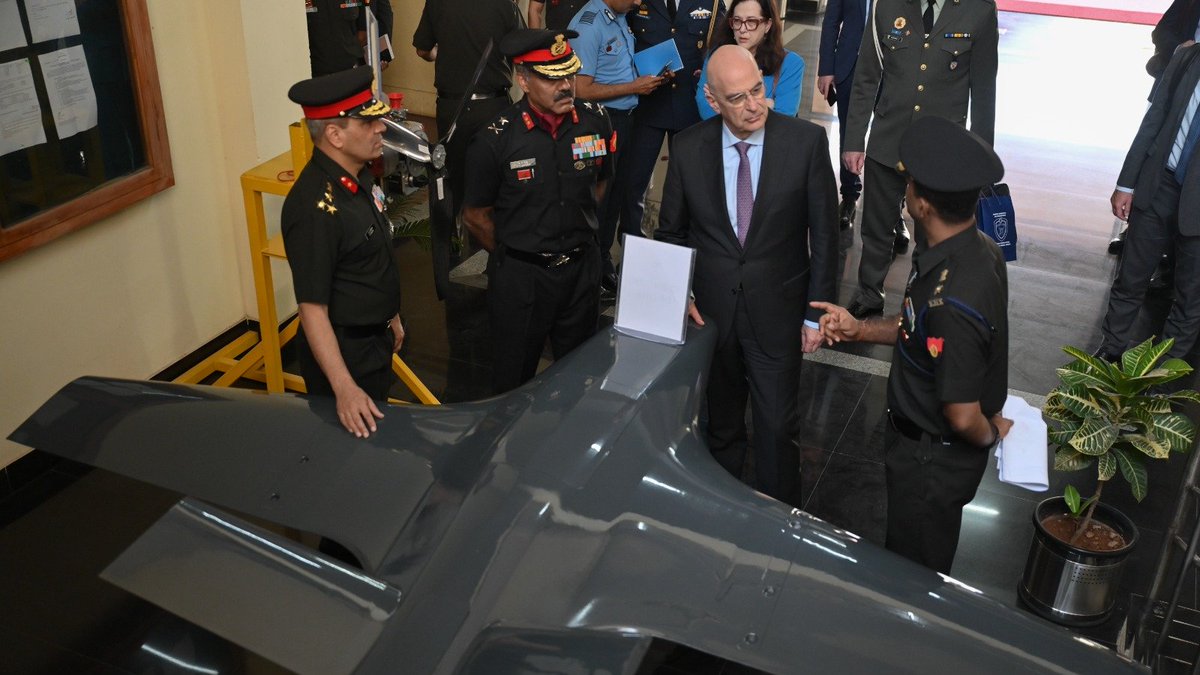 Nikos Dendias tweet media