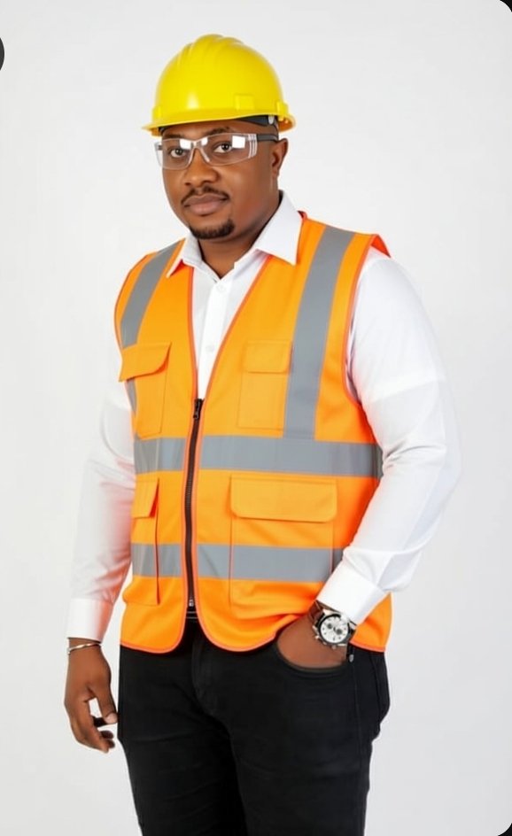 🚨 ⏰ 

Safety Tips 🦺⛑️ 

Going to Church, outing, or family visit? Stay low-key &amp; alert 🤏

Less traffic doesn’t mean zero risk. Keep your bag/phone close, no flashing cash/jewelry. 

In crowded places like (service, party, or market run), watch your back. 

Ensure to Tell