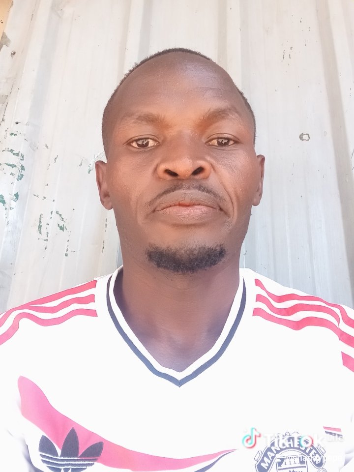 ShandrackM's tweet photo. Kupigwa labda ngeta ama picha https://t.co/rMWHXEozMT