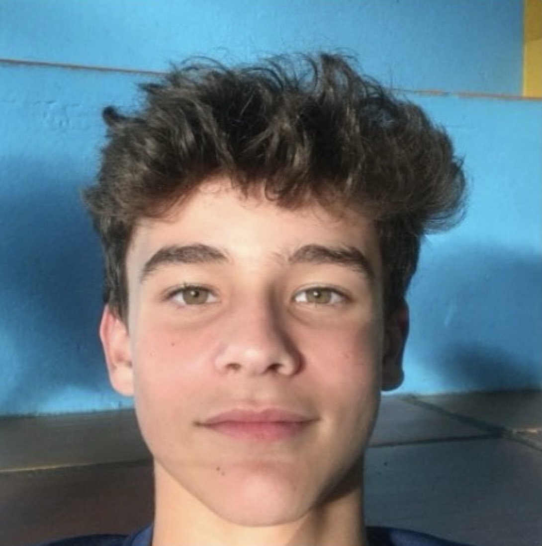 MarcoValverde72's tweet image. O sozinho na foto é o BRUNO KOERICH 

Não podemos esquecer: mataram o Orelha.
O cachorro mais querido das ruas de Santa Catarina.
Ele só queria brincar, interagir e receber carinho.
Eles escolheram a crueldade.
Eles escolheram matar.

#JusticaParaOrelha