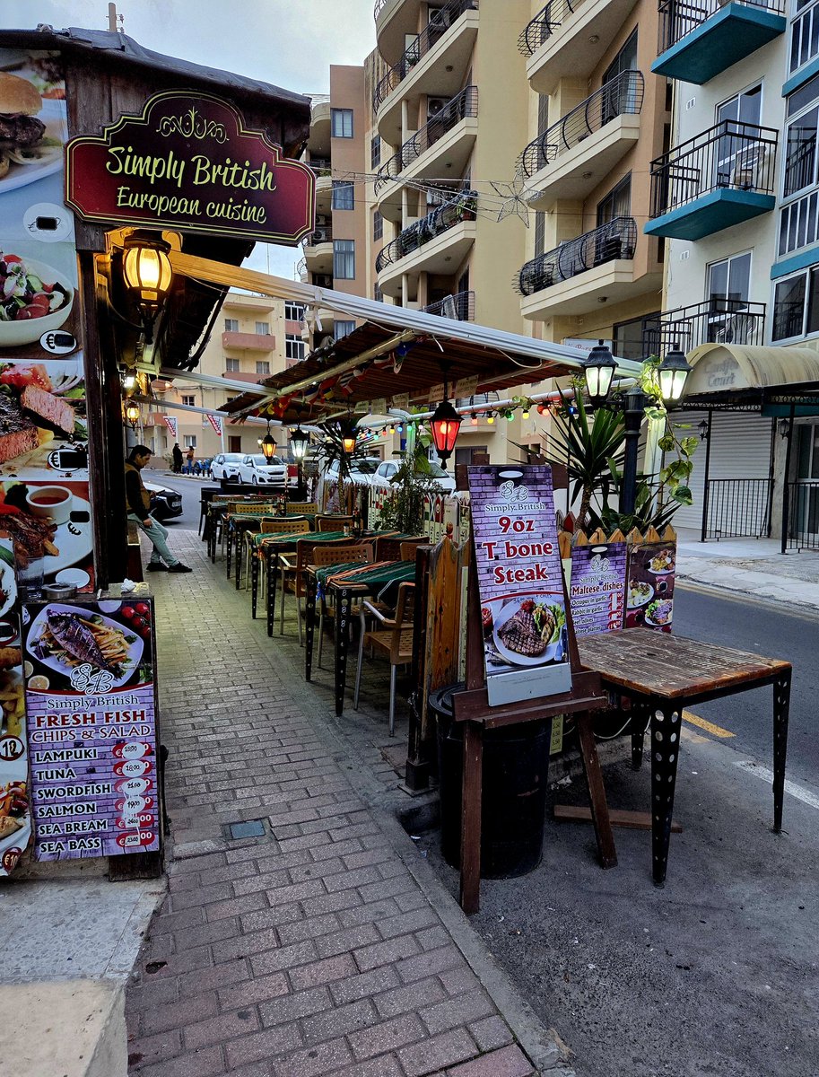 BryanQuinn's tweet photo. Simply British? 😆
I gave the octopus and garlic a miss. Instead, I had crispy chilli beef at a nearby Chinese restaurant.
#Bugibba #Bugibbamalta #Malta https://t.co/yuZ7XqLKKY