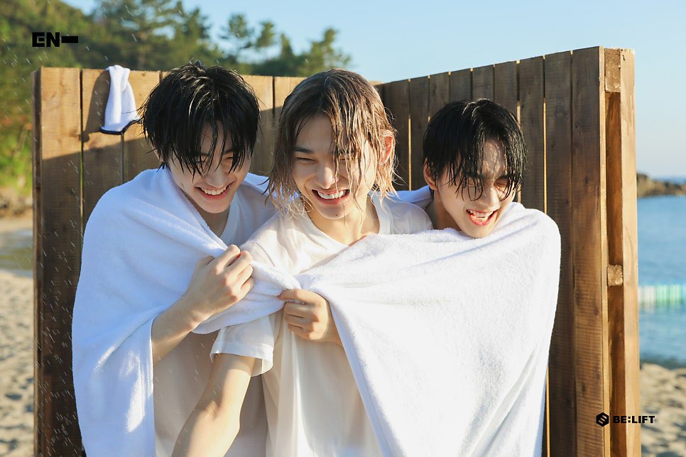 생일축하해 정원!!
아프지 말고 평생 행복하자-♡

#HAPPY_JUNGWON_DAY 
#정원속_꽃처럼_피어난_쩡냥이_생일
#일_년_중_가장_완벽한_냥생