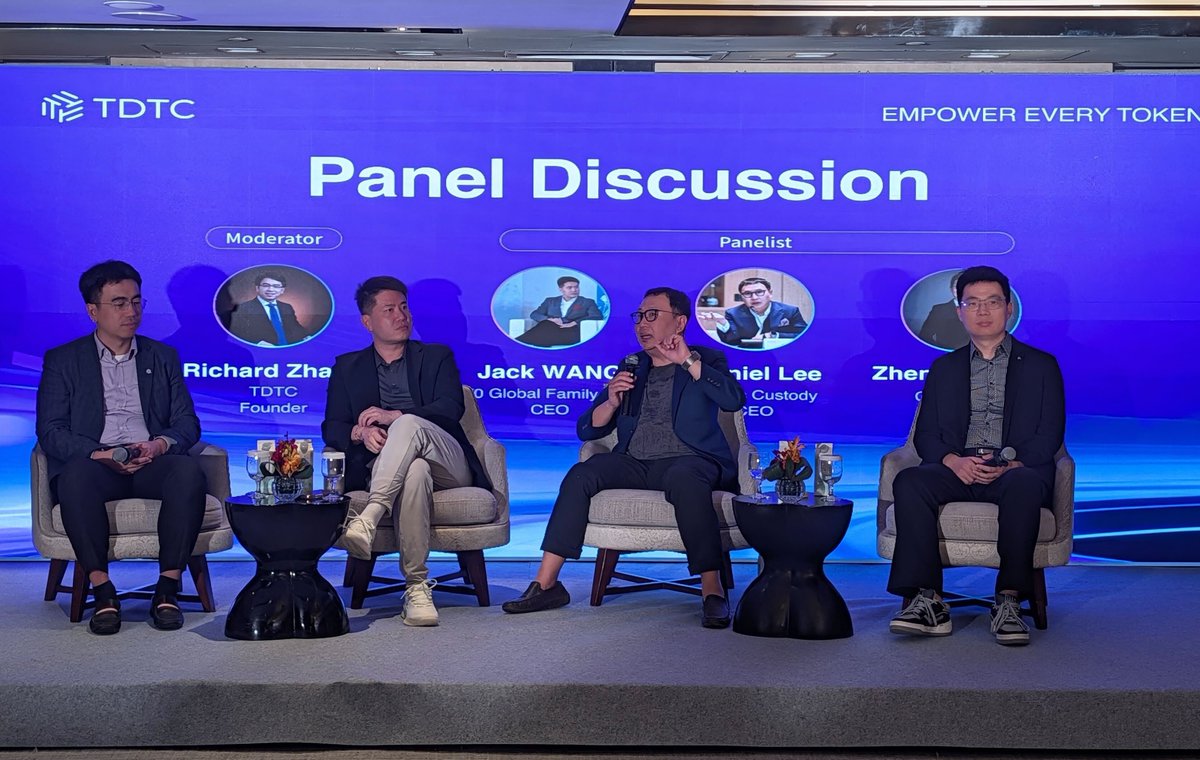 CactusCustody's tweet photo. Cactus Custody's CEO Daniel Lee elaborated why our FIPS 140-3 Level 3+ grade HSM can prevent from private key hack. 
Besides, he shared how Cactus Oasis, our off-exchange settlement solution is helping institutional investors trade digital assets efficiently without sacrificing security.