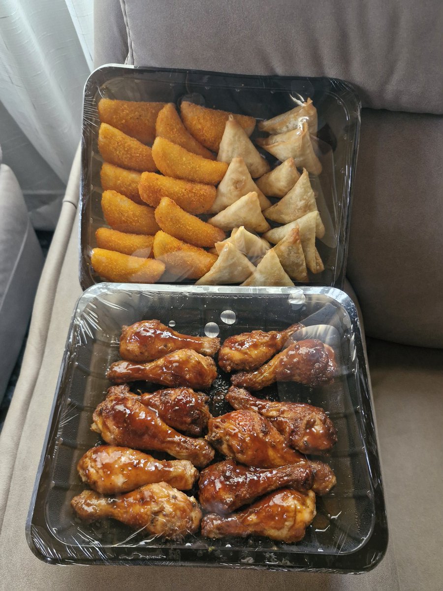 Thickslender's tweet photo. +263779743451 dm your orders https://t.co/rVW4WuD1HA