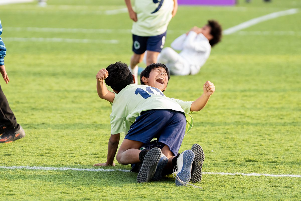 خـتـامهـا ذهـب وفـرحـتـهـا تـروى للأبـد 🏆⚽

مقتطفات من نهائيات بطولة #مهد_الجيل_القادم 🔥

#أكاديمية_مهد | #أرض_الأبطال 🟣🟠