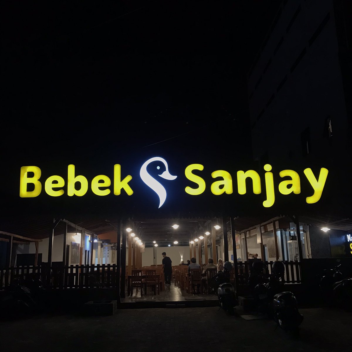 Emmmmzzz mayan-lah ya