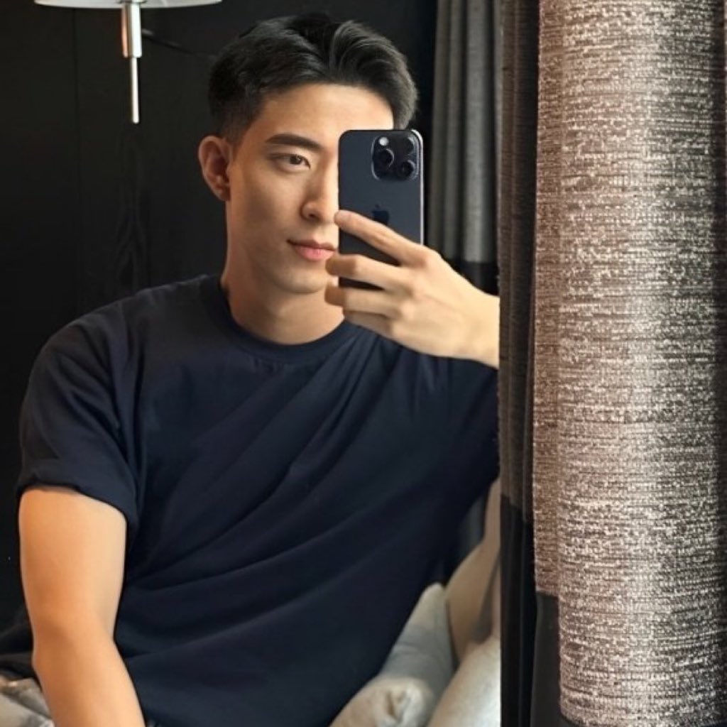 GAgaYA19's tweet photo. นี่ว่าชีก็ทำตัวเองให้หล่อสมกับฐานะแฟนนักกีฬายูโดตัวแทนประเทศไทยป้ะ?! แฟนนางน่าจะฮอตมีหนุ่มมาขายขนมจีบเยอะชีเลยแปลงร่าง ทีนี้คนหวงต้องเป็นนักกีฬาคนนั้นแทนละ 💪🏻😌🤭 https://t.co/wQ2NBm14pg