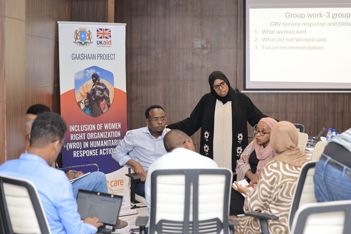 SaveChildrenSO's tweet photo. Partners examined program evaluation findings, innovations in GBV service provision, and referral pathway quality. Key discussions focused on localization—empowering local actors and Women's Rights Organizations to lead humanitarian response and protection programming. https://t.co/Bv5r4294jw