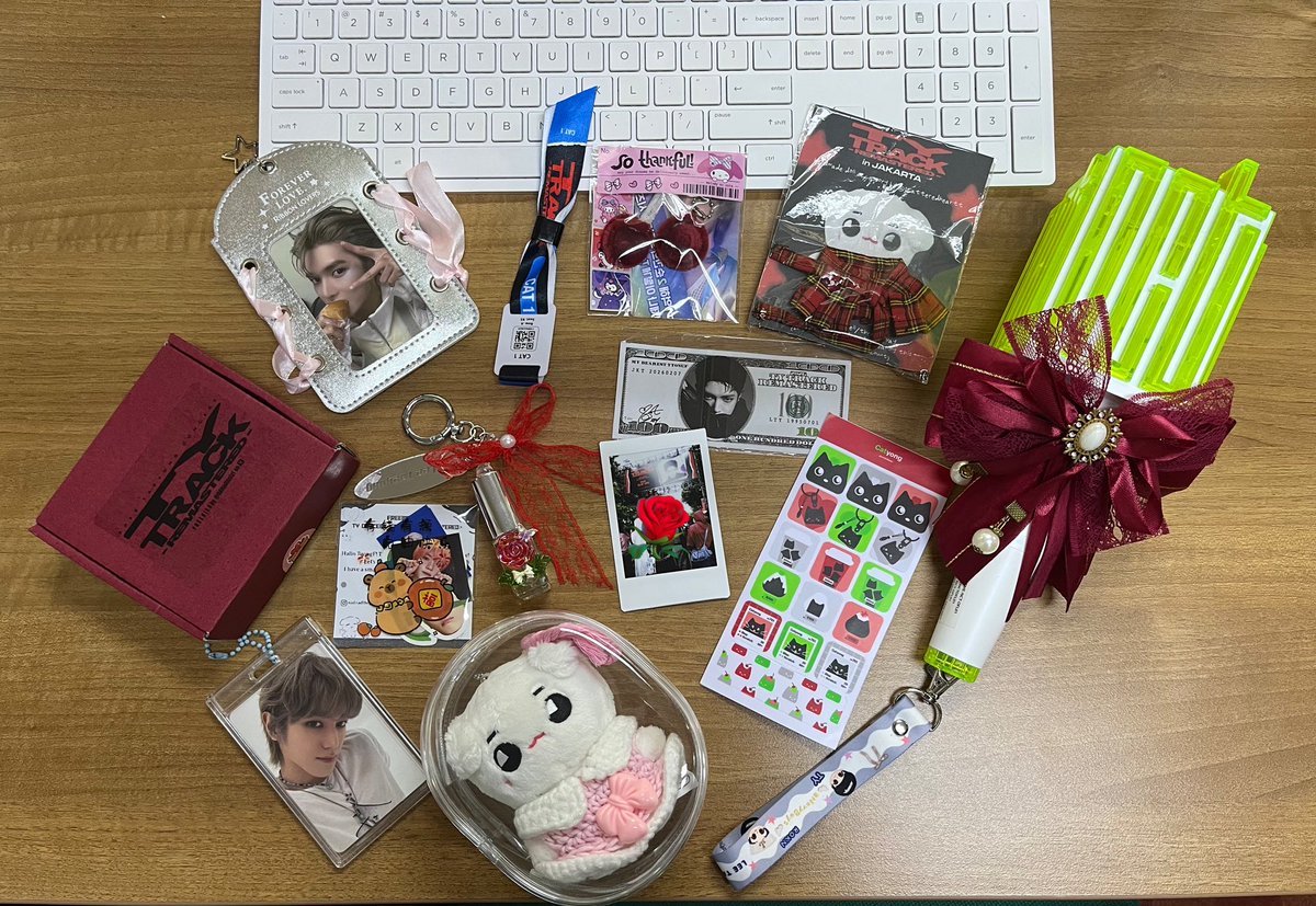 makasii banyak freebiesnya kakak kakak semuanya gemassss sekali❣️ <a href="/scatteredheartt/">cath</a> <a href="/Cherroy/">Cherry.</a> <a href="/RAHadinata1/">R.A Hadinata</a> <a href="/urichilteen/">sha 🎧</a> <a href="/hattebiteu/">Hattebiteu</a>