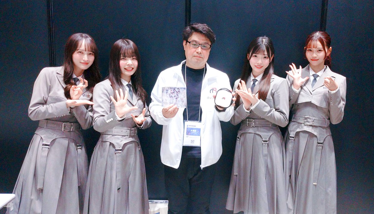 whsp_OBC's tweet photo. 今週の #ホワスピにトクン も
お聴き頂きありがとうございました！

株式会社スプリングブレスの小泉崇さんから
非接触型タッチパネルシステム
#タッチレスラクティブ
についてお話を伺いました

触れずに作動するのは未来過ぎる！

全身で”花火”を表現するNICO😄

📻radiko📻
https://t.co/FffjiijOQd https://t.co/ClQcxfhH9w