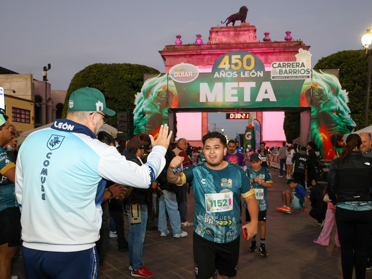 ¡El León el deporte no descansa, y esta mañana acompañamos a nuestra presidenta municipal <a href="/AleGutierrez_mx/">𝗔𝗹𝗲 𝗚𝘂𝘁𝗶𝗲́𝗿𝗿𝗲𝘇</a> en el arranque de la edición 68 de la Carrera de los Barrios, la carrera atlética más antigua de todo el estado y de las más longevas en el país! 

¡Felicidades corredores!