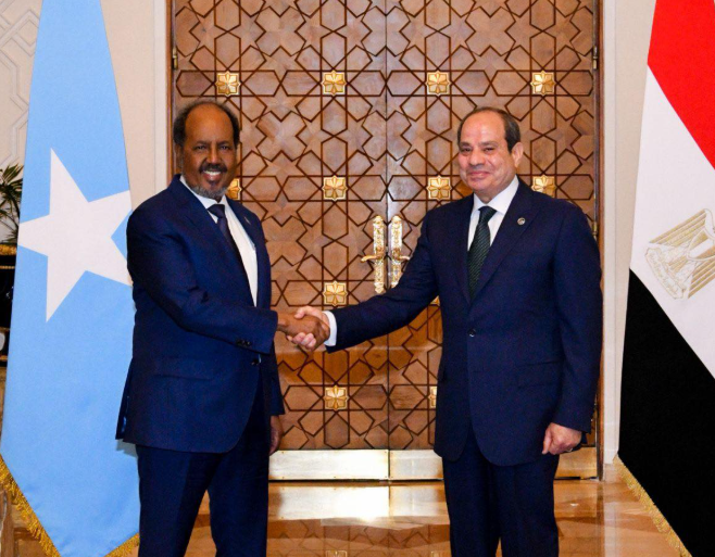 السيسي يعلن إرسال قافلة طبية عاجلة لدعم الصومال.. عاجل 