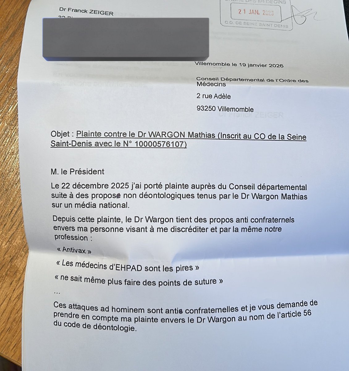 VirusWar's tweet image. Nouvelle plainte du Dr Franck Zeiger contre Mathias Wargon, cette fois-ci pour manque de confraternité.

Mathias Wargon après avoir discriminé publiquement les non vaccinés,  avait proféré des allégations humiliantes envers des confrères à l'origine de plaintes contre lui