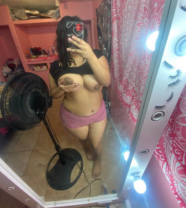 Chinna2WETT's tweet photo. Like &amp; rt if you'd give me backshots 😩 https://t.co/SjzqGLF671