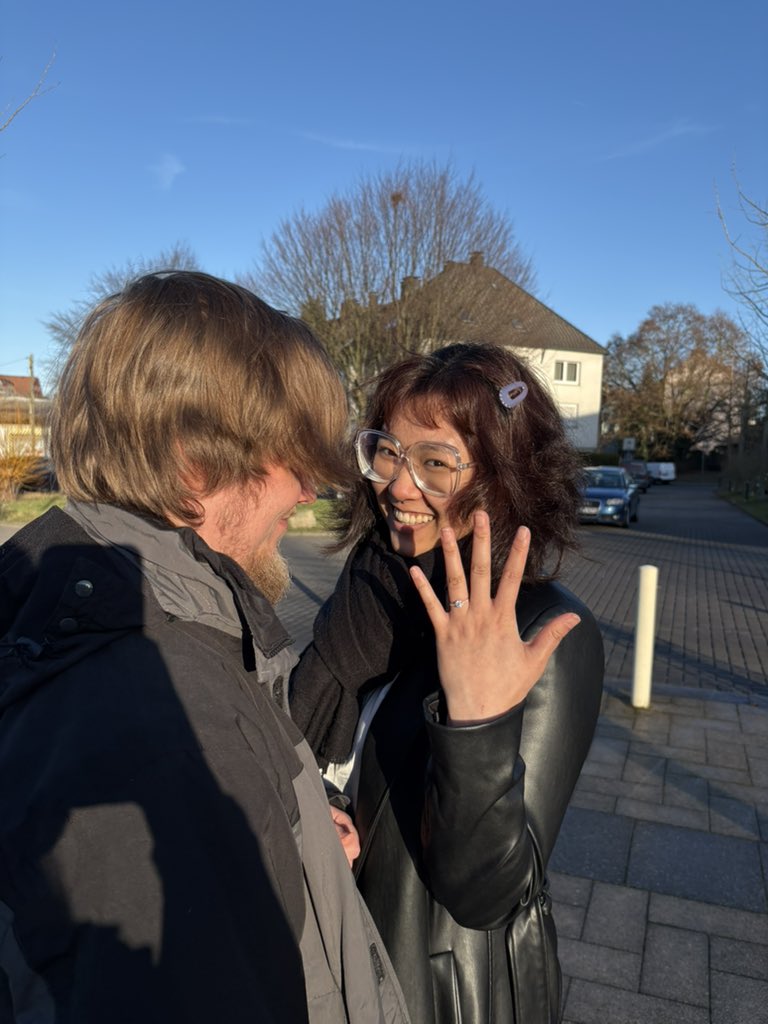 HR TwiggyThuy @gamescomlan tweet media